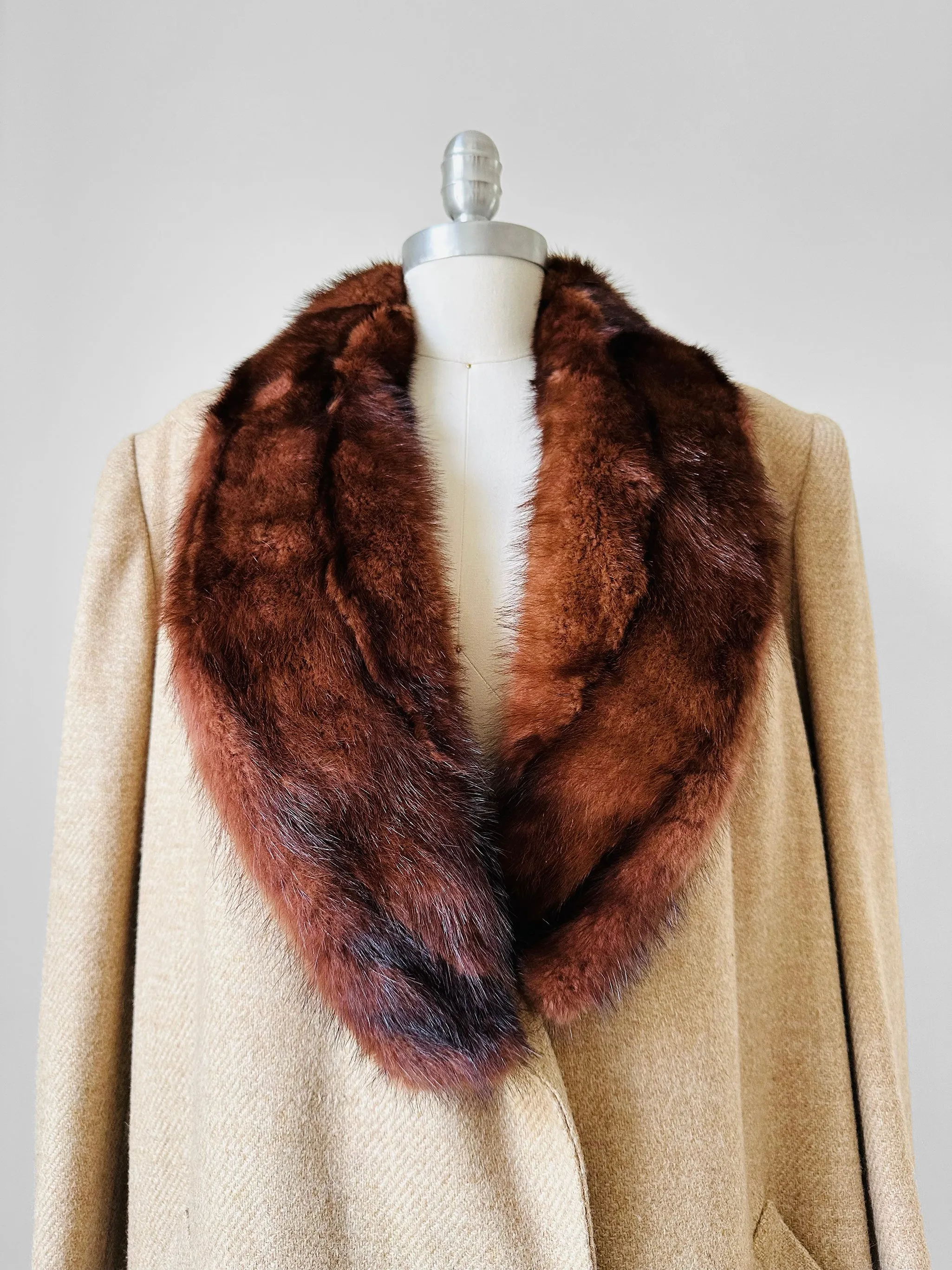 1960s - 1970s Light Oatmeal Tweed Fur Collar Overcoat - Sz. M/L