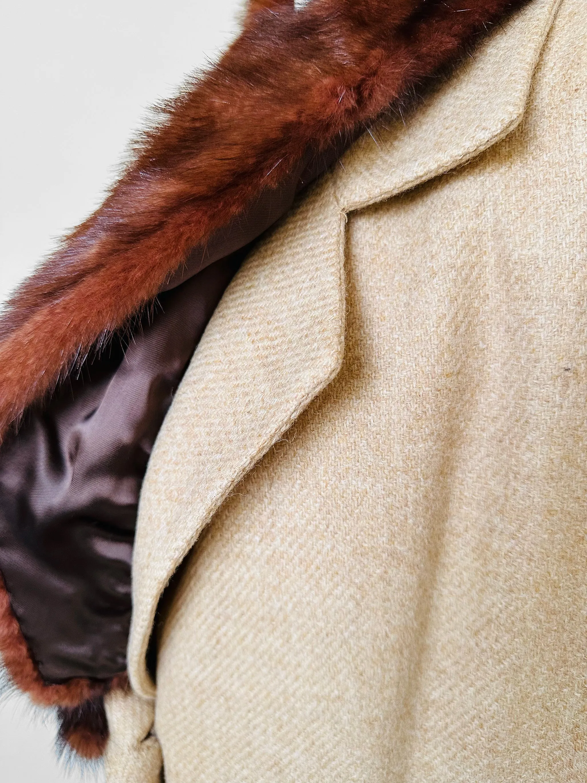 1960s - 1970s Light Oatmeal Tweed Fur Collar Overcoat - Sz. M/L