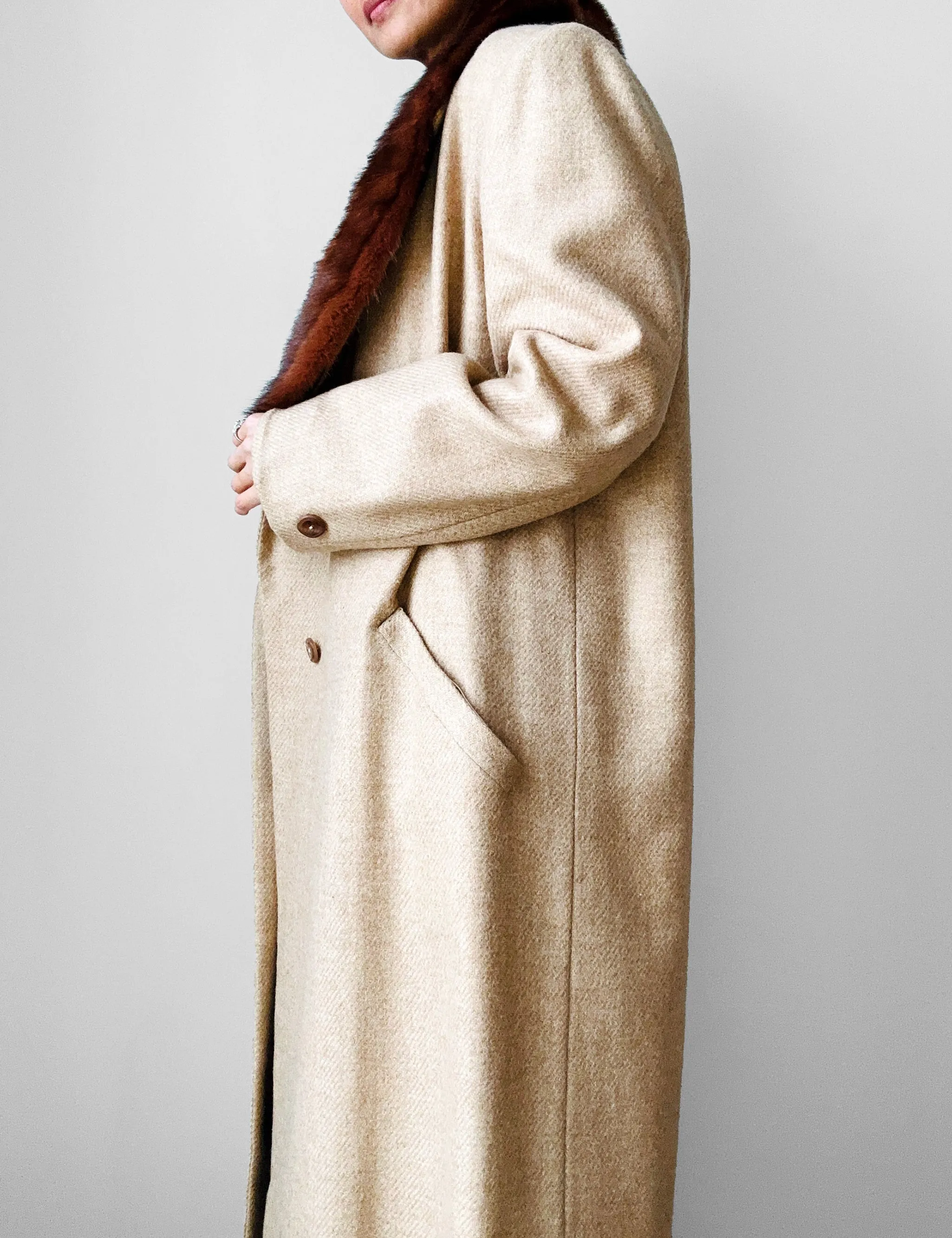 1960s - 1970s Light Oatmeal Tweed Fur Collar Overcoat - Sz. M/L