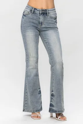 Judy Blue Mid Rise Denim Flare Jeans in Medium Wash