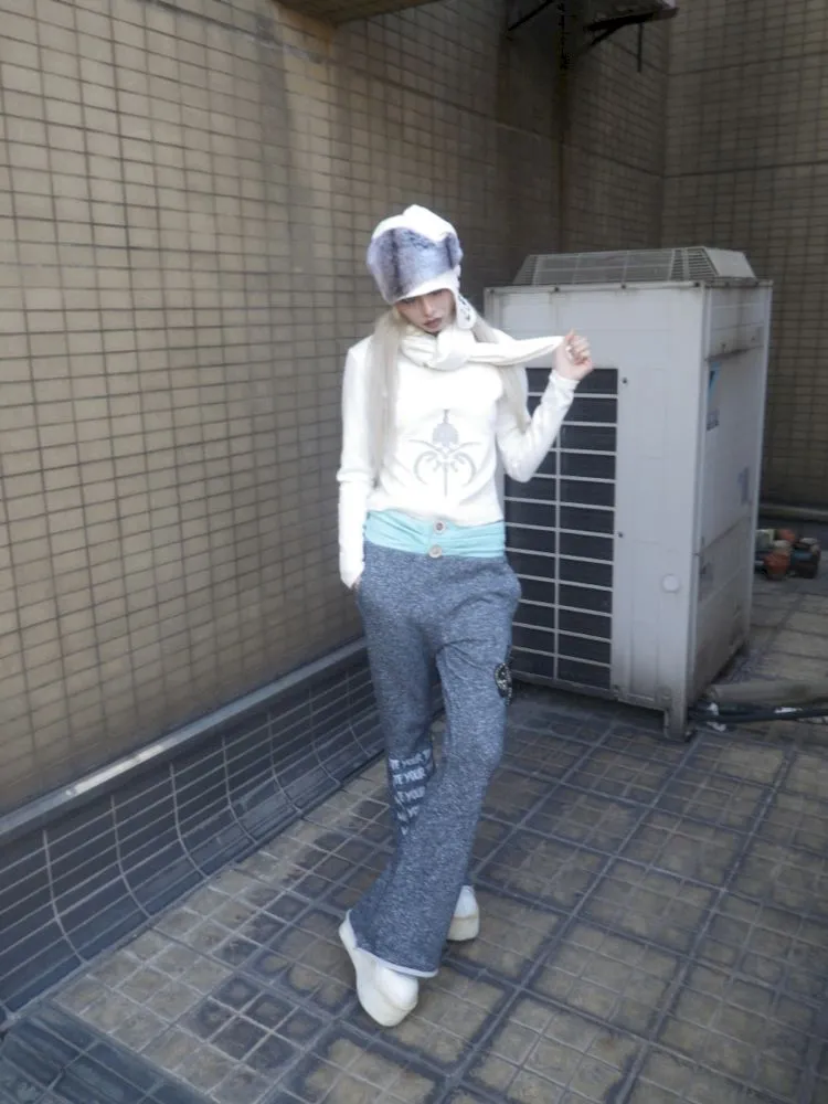 Low Rise Printed Studded Flared Stacked Sweatpants【s0000007169】