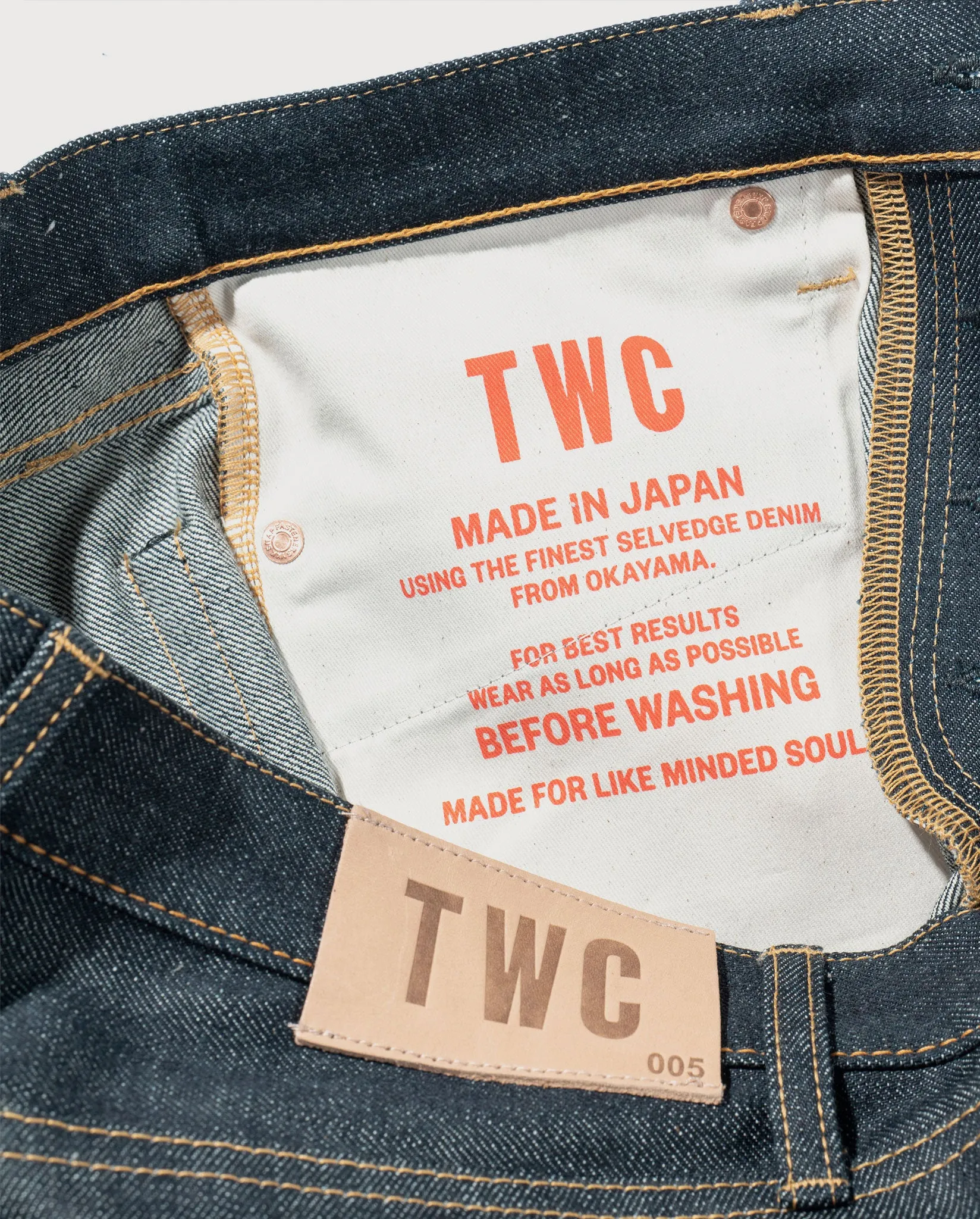 RAW INDIGO RELAXED TAPERED 005 SELVEDGE JEAN