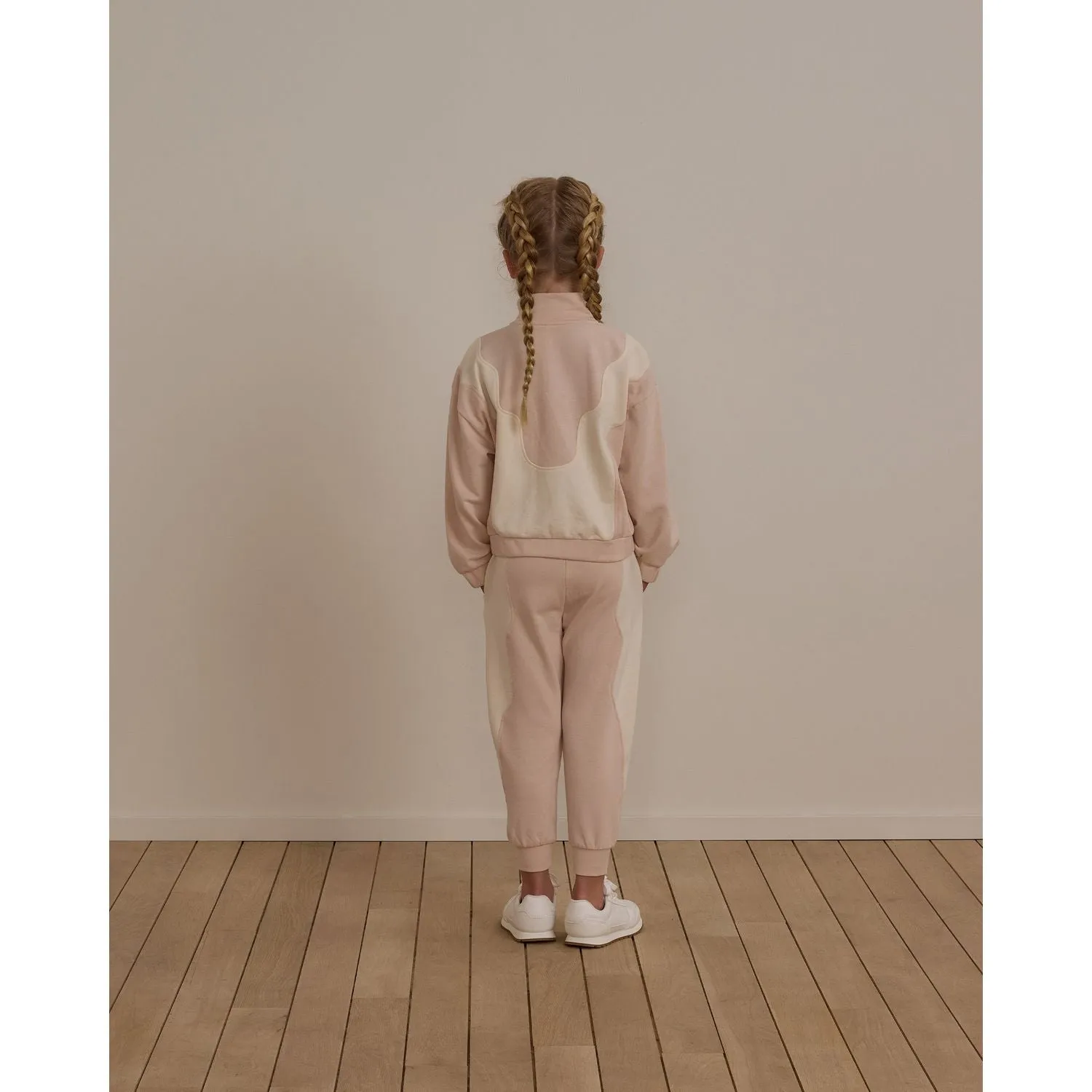 Rylee   Cru Play x Play - West Sweatpant-Shell